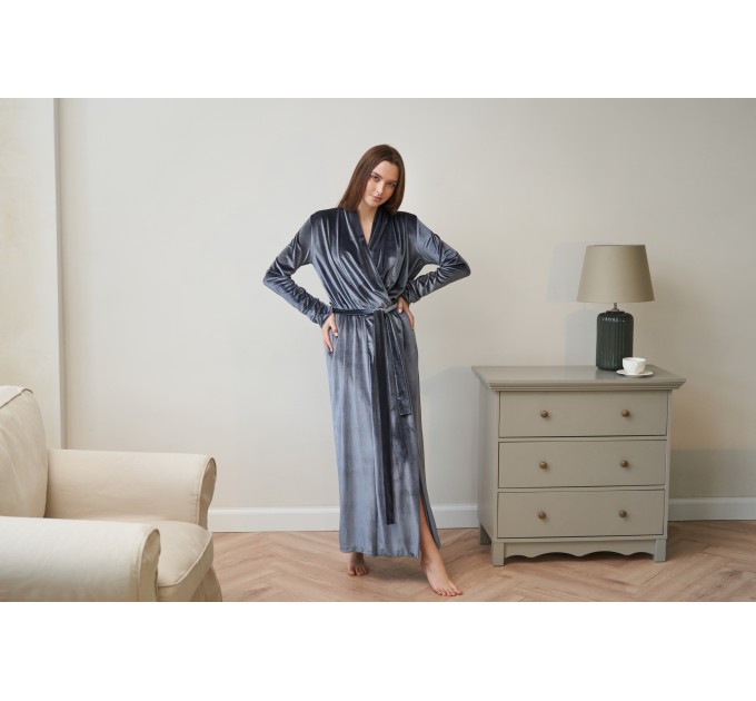 Gray velvet robe 