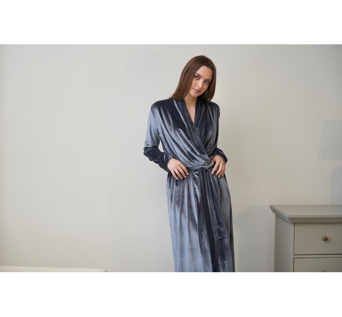 Gray velvet robe 