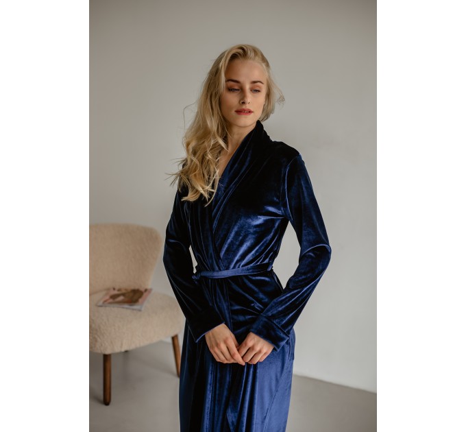 Navy velvet robe 