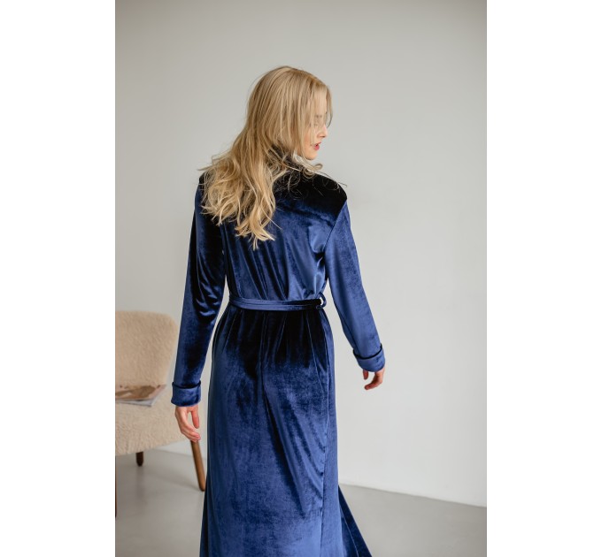 Navy velvet robe 