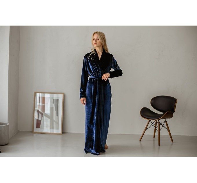 Navy velvet robe 