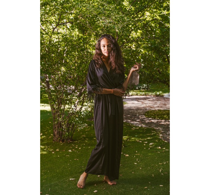 Feather black robe 
