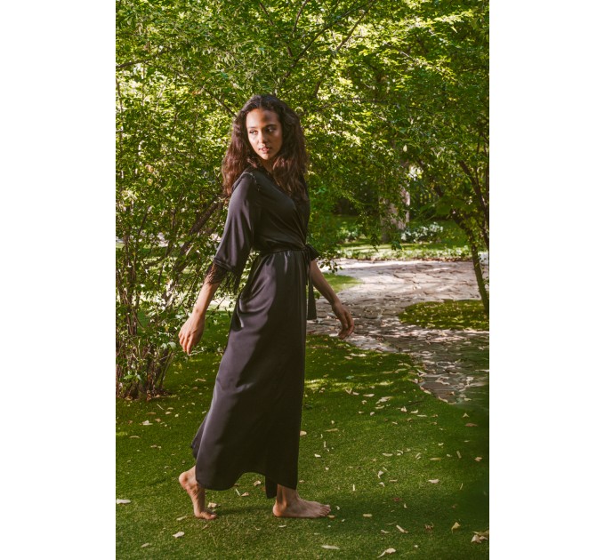 Feather black robe 