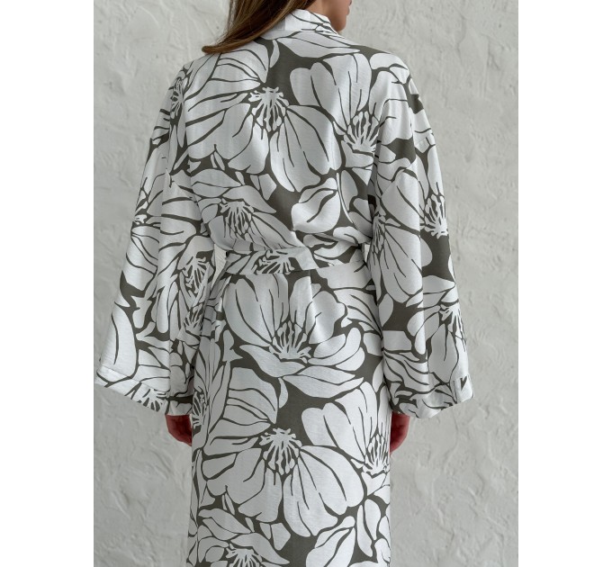 Kimono viscose robe with flowers 