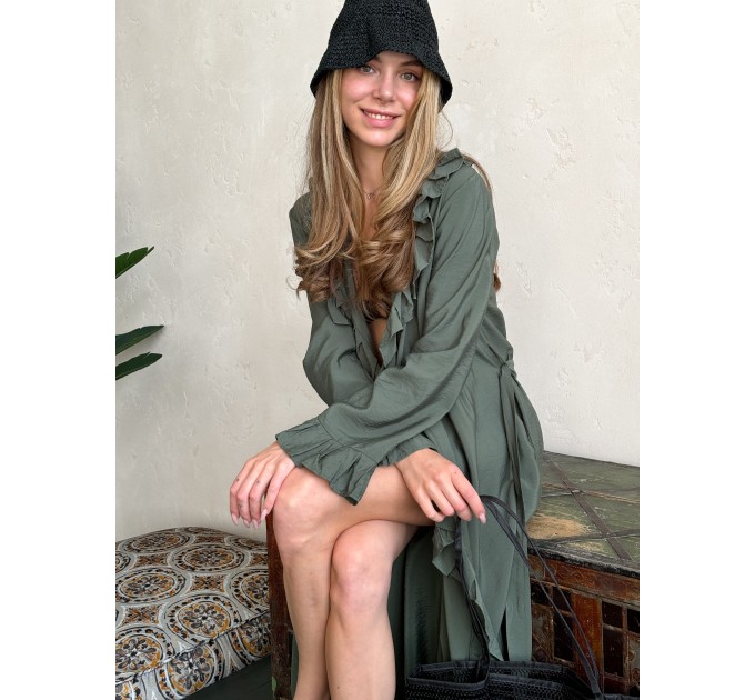 Olive viscose robe with ruffles 