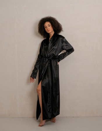 Black velvet robe 